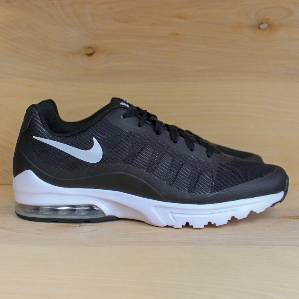 NEW Nike Air Max Invigor Size 11